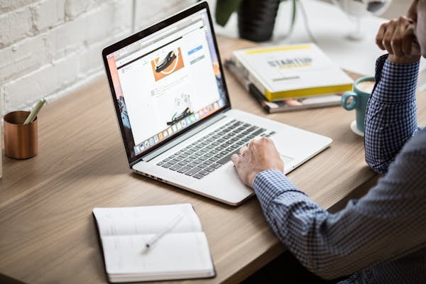 Freelance informatique : les compétences clés pour 2025